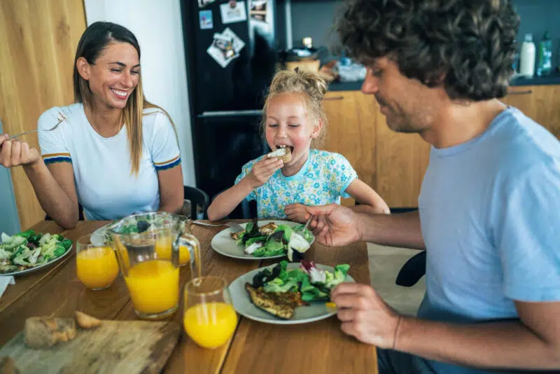 A napi vitamin bevitel a gyerekeknek is fontos A napi vitamin bevitel a gyerekeknek is fontos